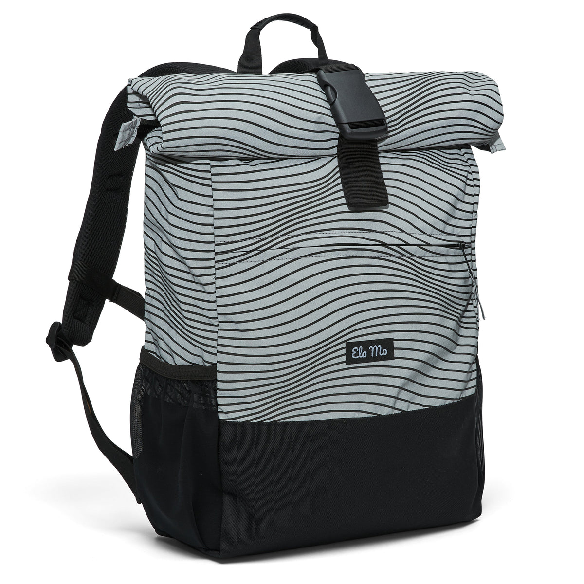 Ela Mo™ Rolltop Rucksack Night Edition | Wave. Vorderseite des Rucksacks mit Herstellerlogo.
