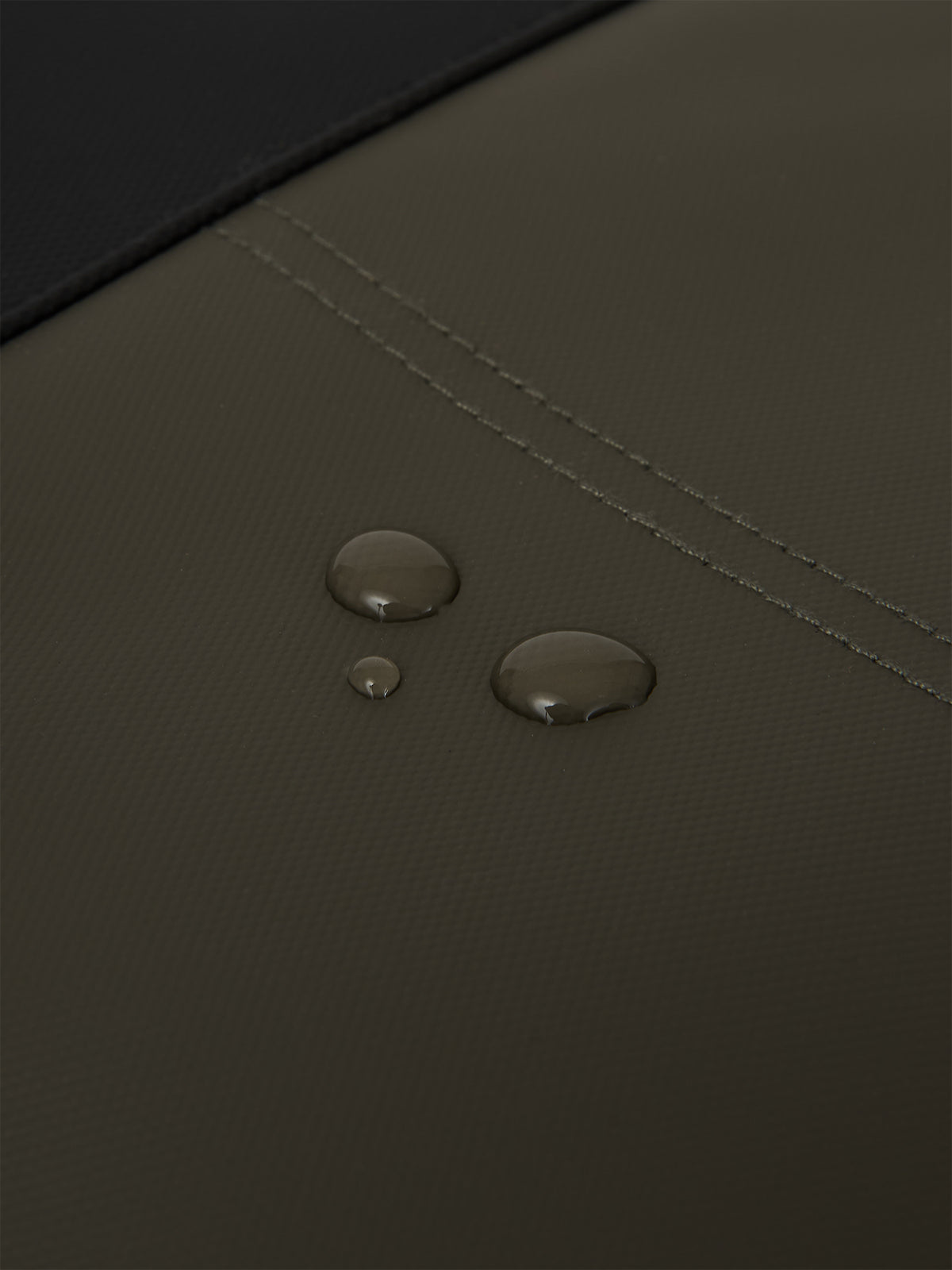 Ela Mo™ Daypack Rucksack | Coated Edition Olive