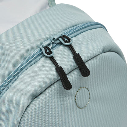Ela Mo™ Mini Rucksack | Old Mint. Großes Hauptfach mit Zwei-Wege-Reißverschluss am Rucksack.