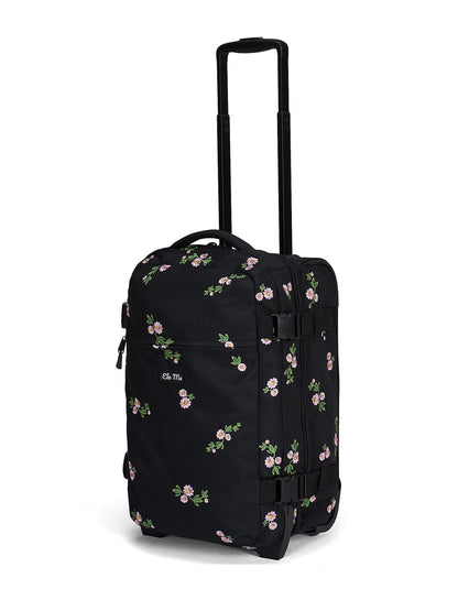 Ela Mo™ Reisetasche mit Rollen 42 Liter | Embroidery Edition Upsy Daisy. Tasche seitlich mit hochgezogenem Tragegriff.