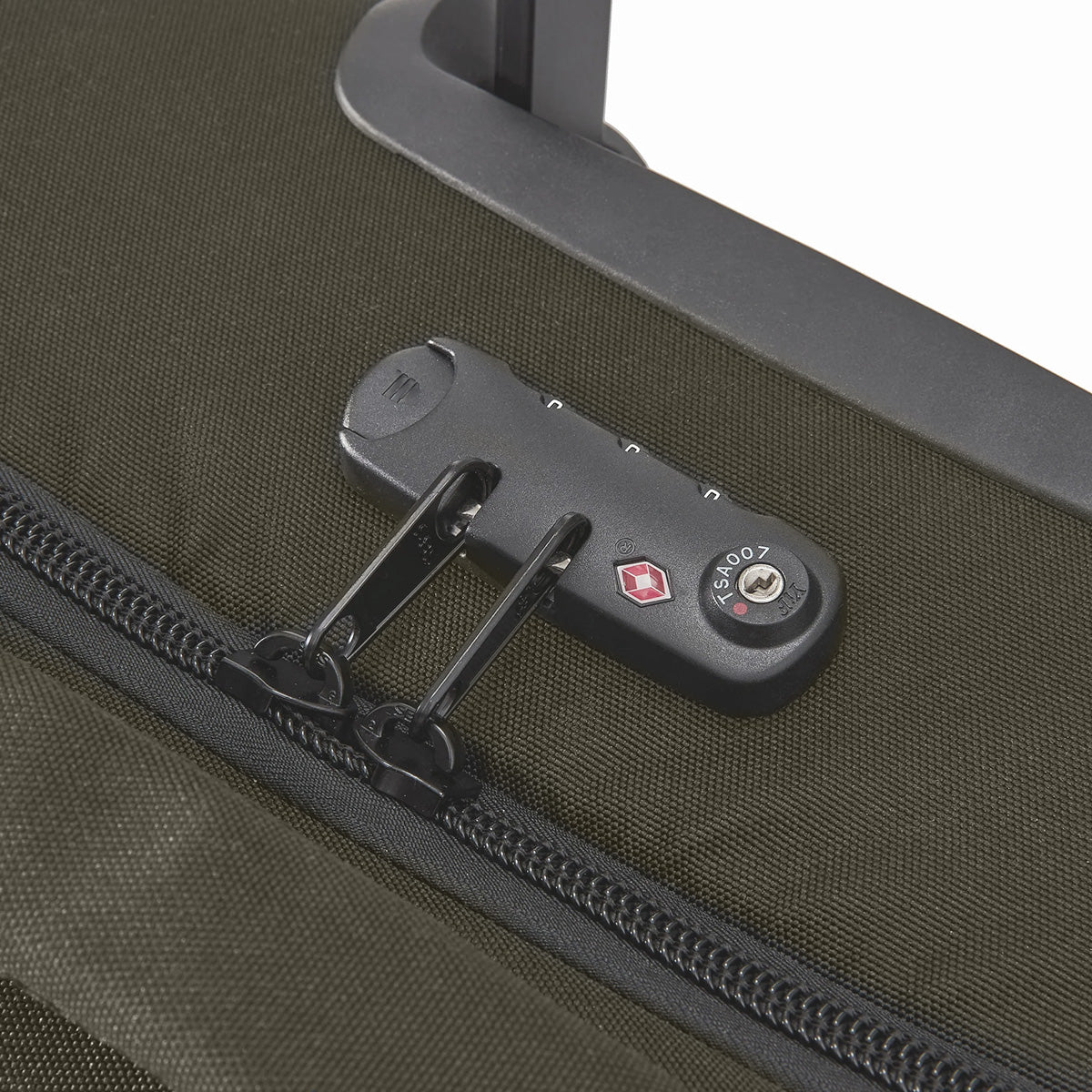 Ela Mo™ Reisetasche mit Rollen 78 Liter | Olive (Coated)