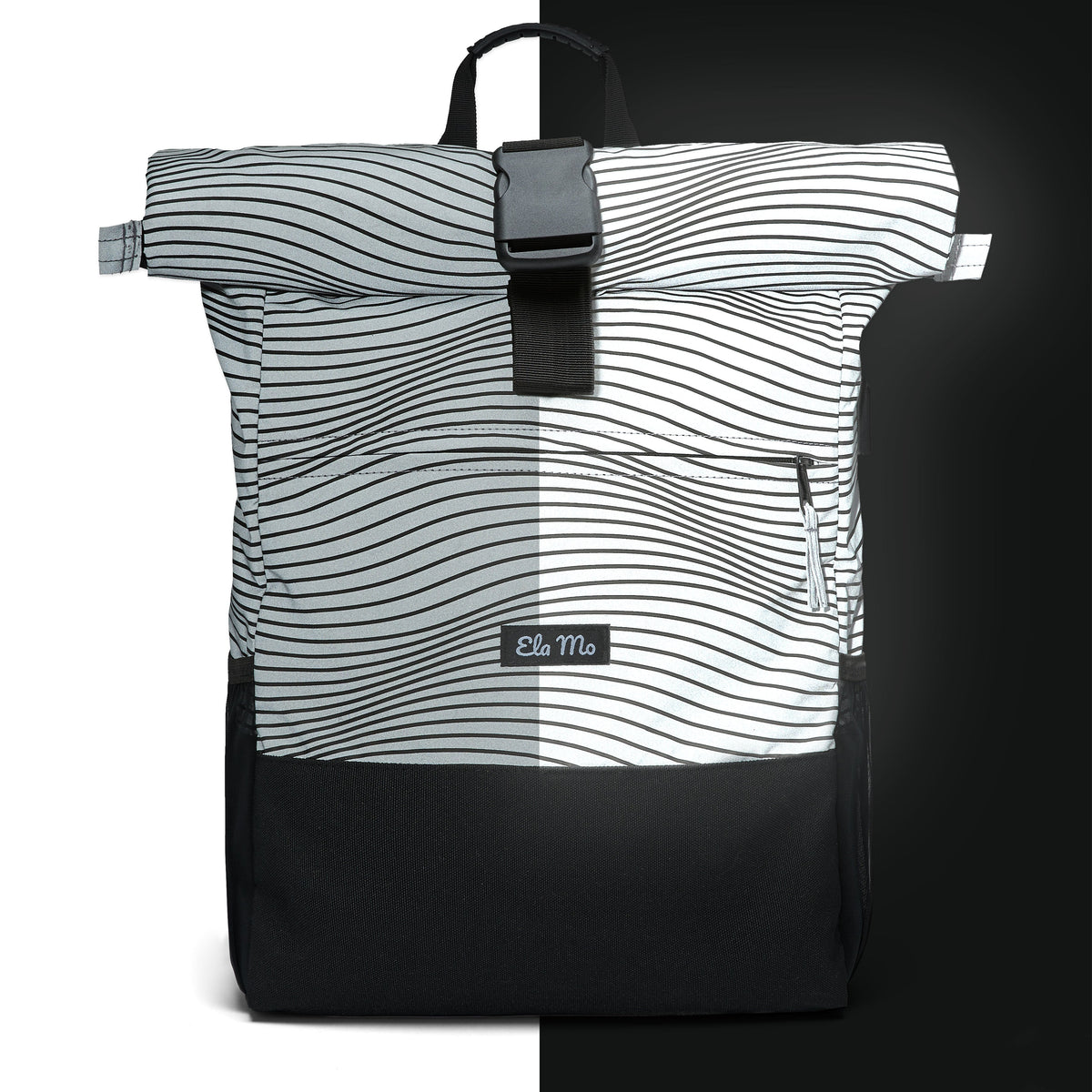 Ela Mo™ Rolltop Rucksack Night Edition | Wave. Ein reflektiver Rucksack mit Herstellerlogo.