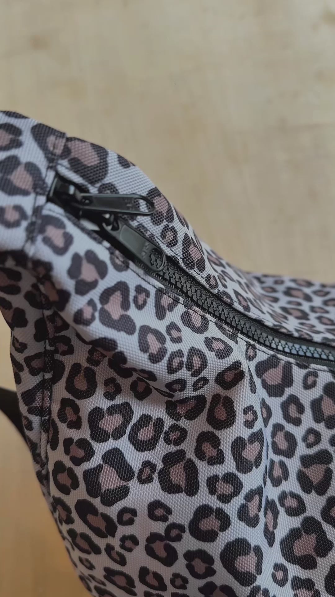 Ela Mo™ Moon Bag Large | Luxe